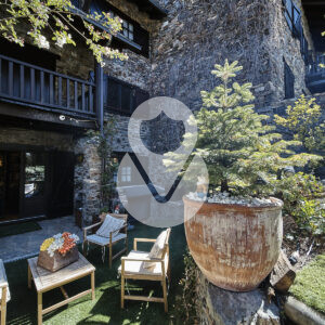 Casa adosada rústica para comprar en Ordino