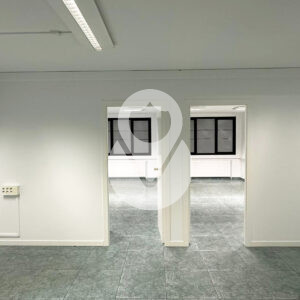 Despacho para comprar en el centro administrativo y financiero de Andorra la Vella