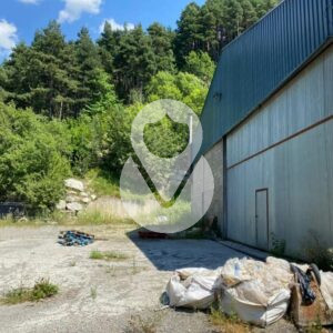 Nave industrial con parcela de terreno para alquilar en Els Cortals de Encamp